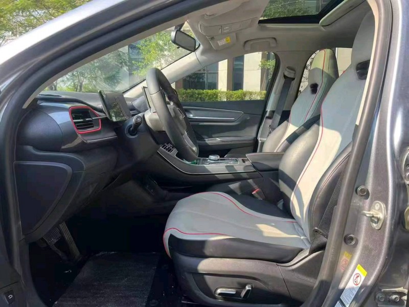 广州22年比亚迪驱逐舰7