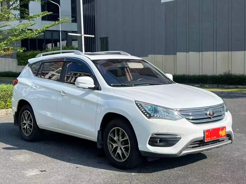 广州18年比亚迪宋2