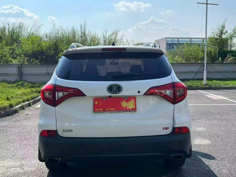 广州18年比亚迪宋5