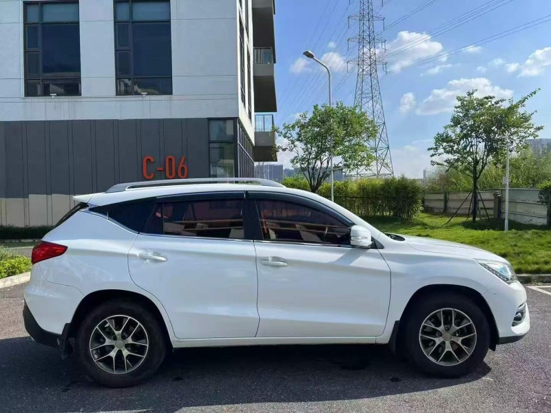 广州18年比亚迪宋6