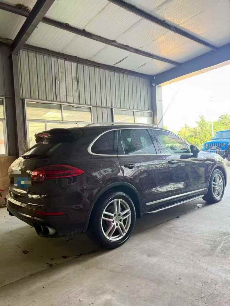 枣庄15年保时捷卡宴7