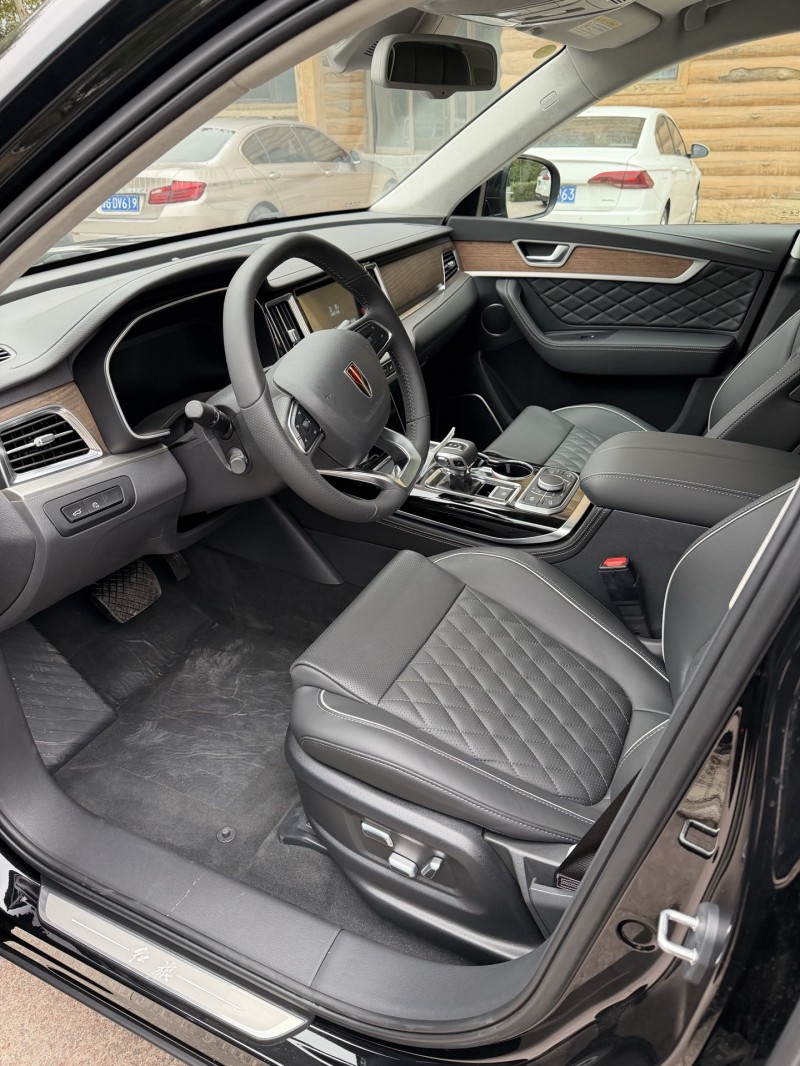 邢台25年红旗HS75