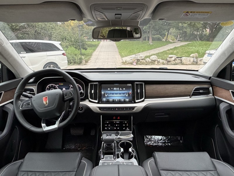 邢台25年红旗HS76