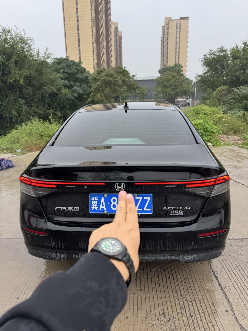 邢台25年本田雅阁6