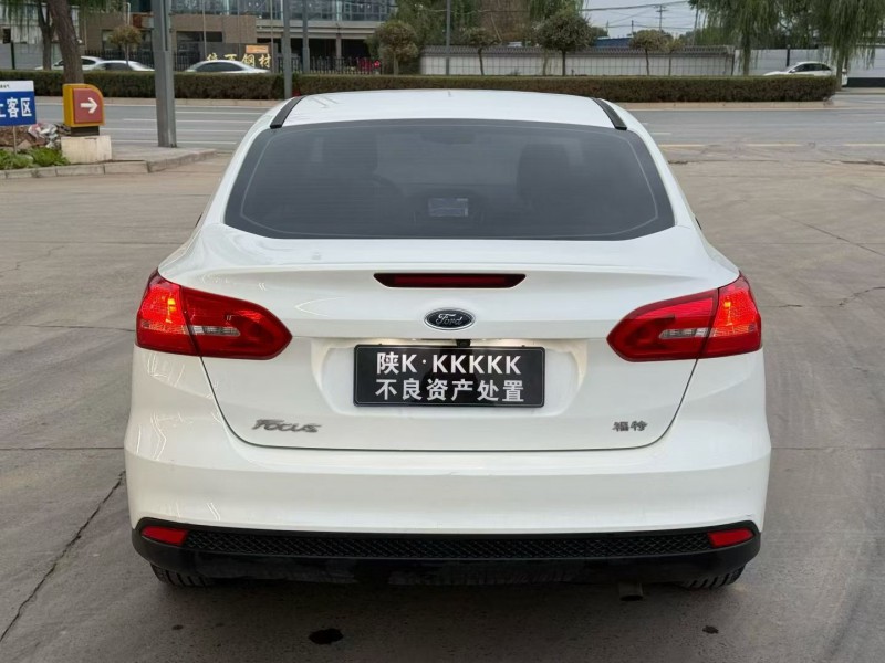 榆林18年福特福克斯9