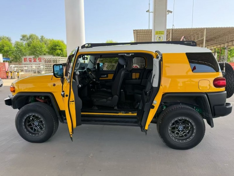 榆林20年丰田兰德酷路泽6