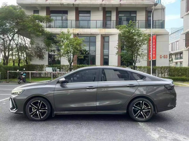 广州22年吉利缤瑞4