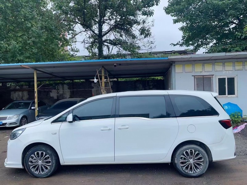 许昌22年别克GL87