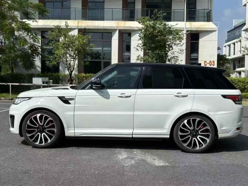 广州17年路虎揽胜运动3