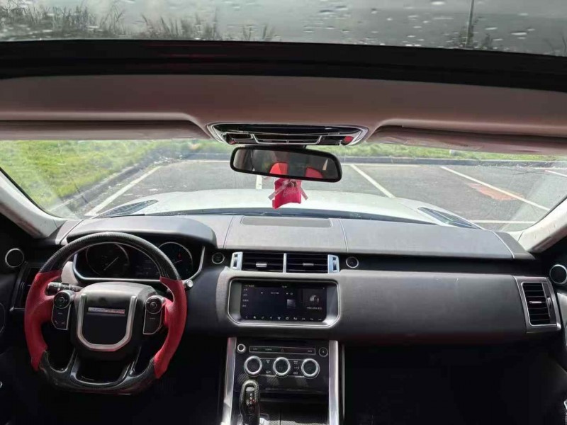 广州17年路虎揽胜运动9