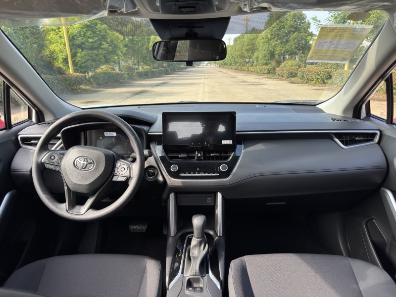 盐城25年丰田锐放9