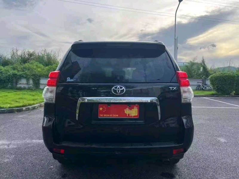 广州12年丰田普拉多3