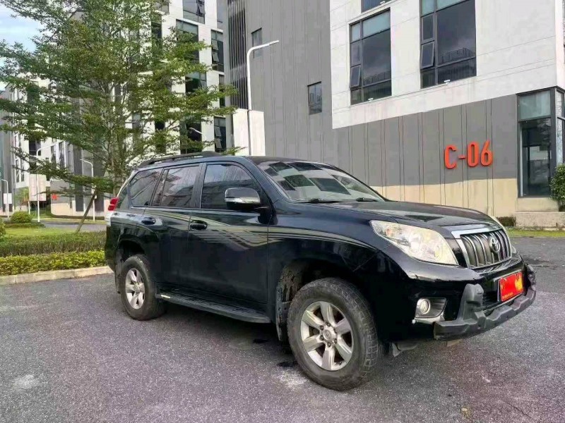 广州12年丰田普拉多6