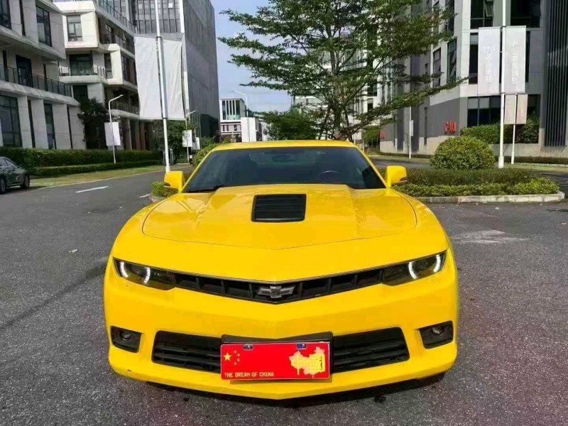 广州16年雪佛兰科迈罗1