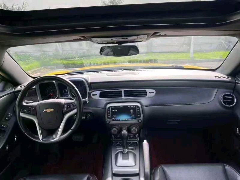 广州16年雪佛兰科迈罗9