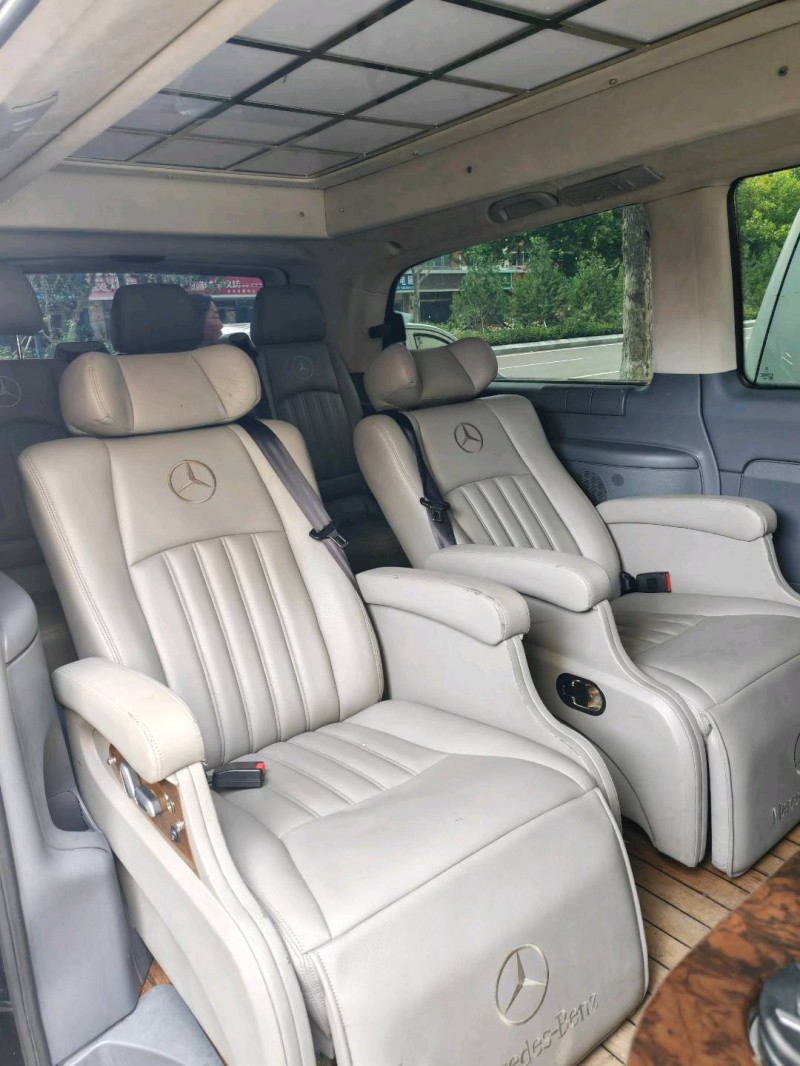 青岛14年奔驰威霆7