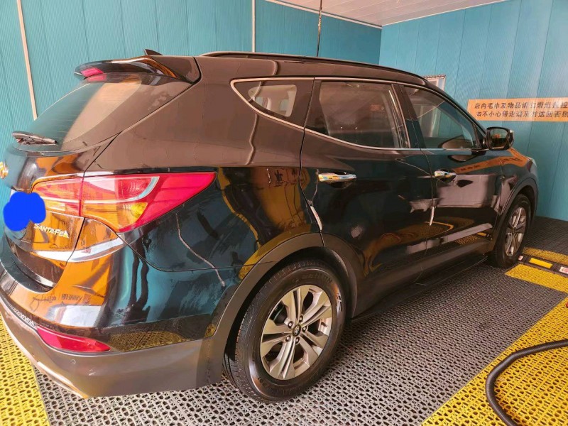 青岛15年现代全新胜达6