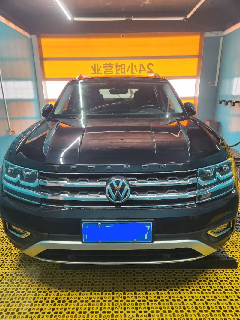 青岛20年大众途昂1