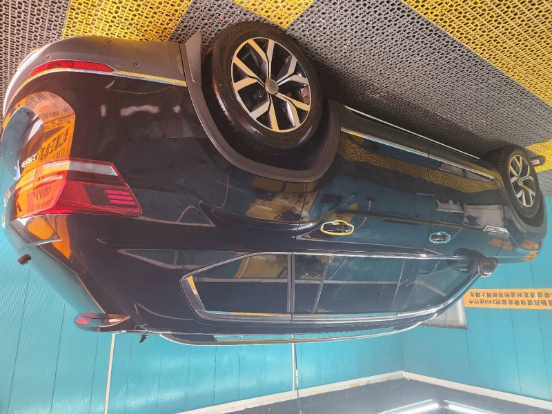 青岛20年大众途昂5