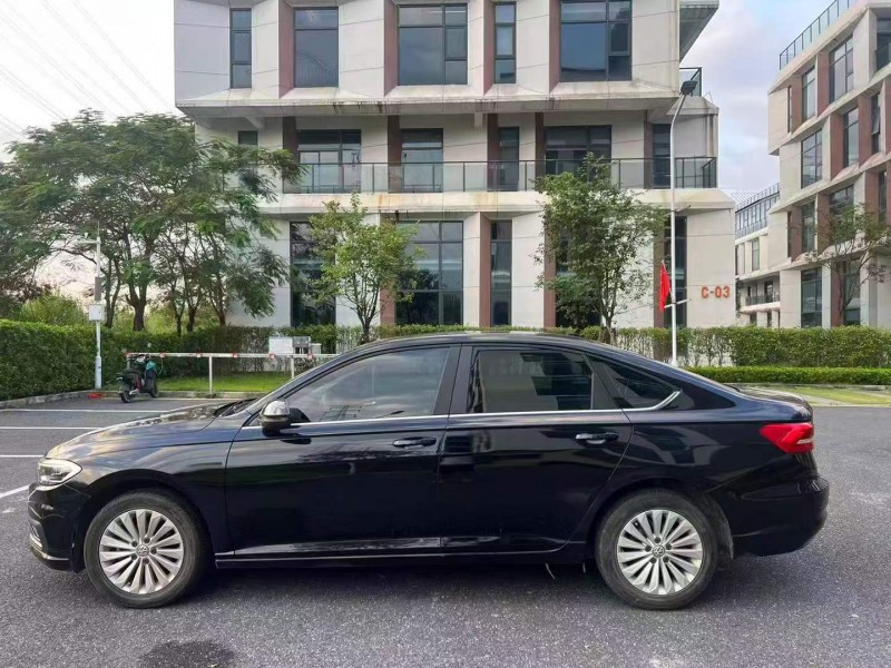 广州20年大众朗逸6