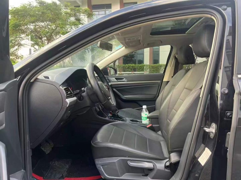 广州20年大众朗逸9