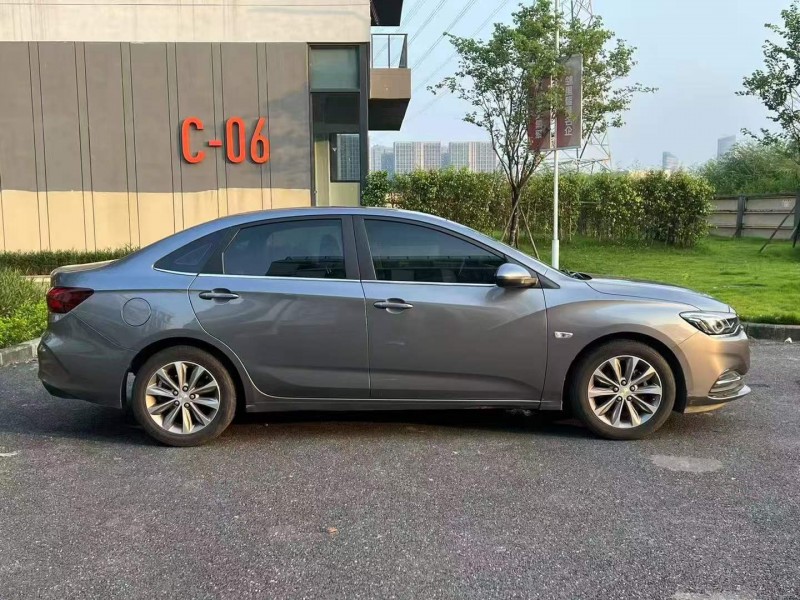 广州22年雪佛兰科鲁泽6