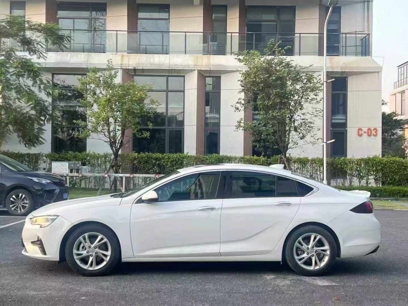 广州22年别克君威4