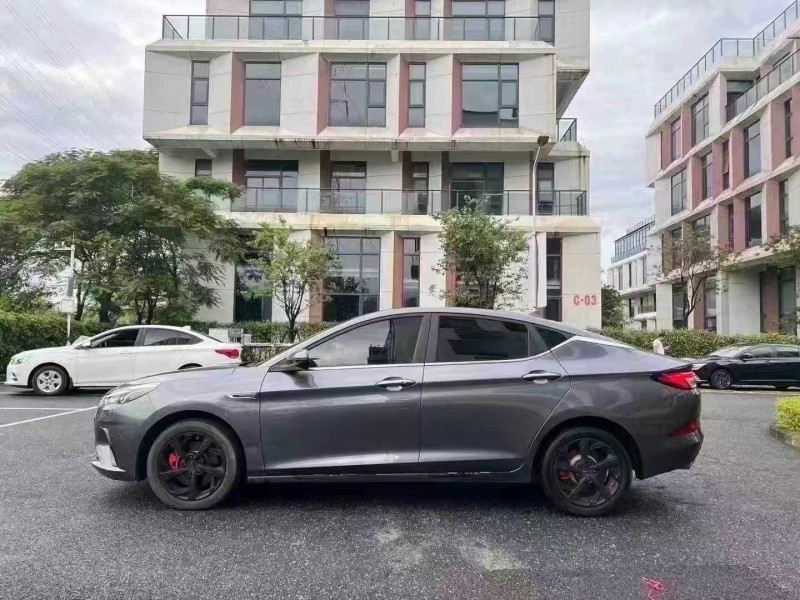 广州23年江淮思皓4