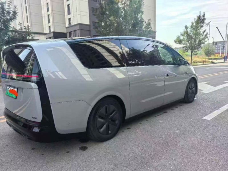 石家庄24年理想mega3