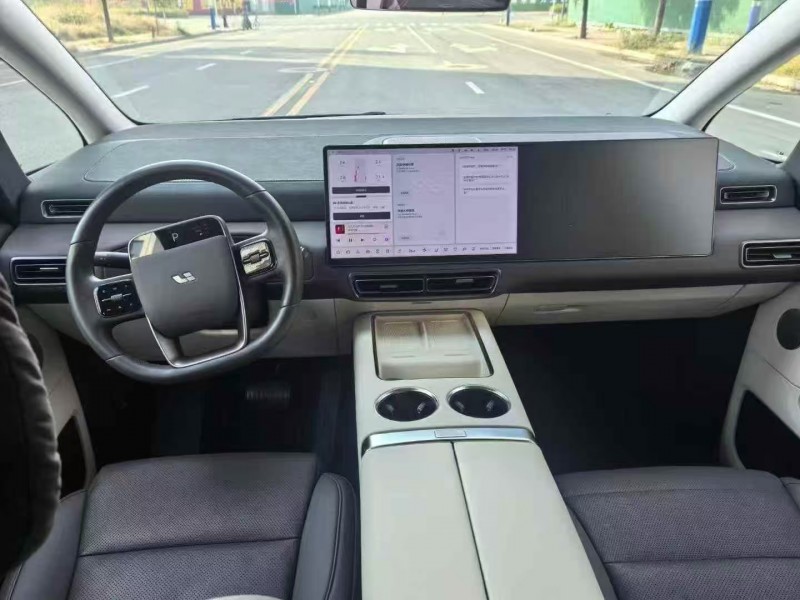 石家庄24年理想mega5