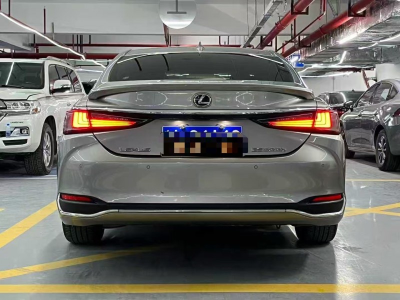 深圳20年雷克萨斯ES9