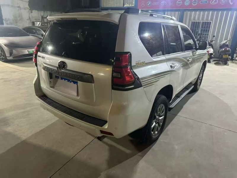 深圳20年丰田普拉多7