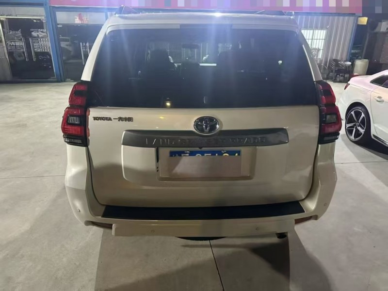 深圳20年丰田普拉多9