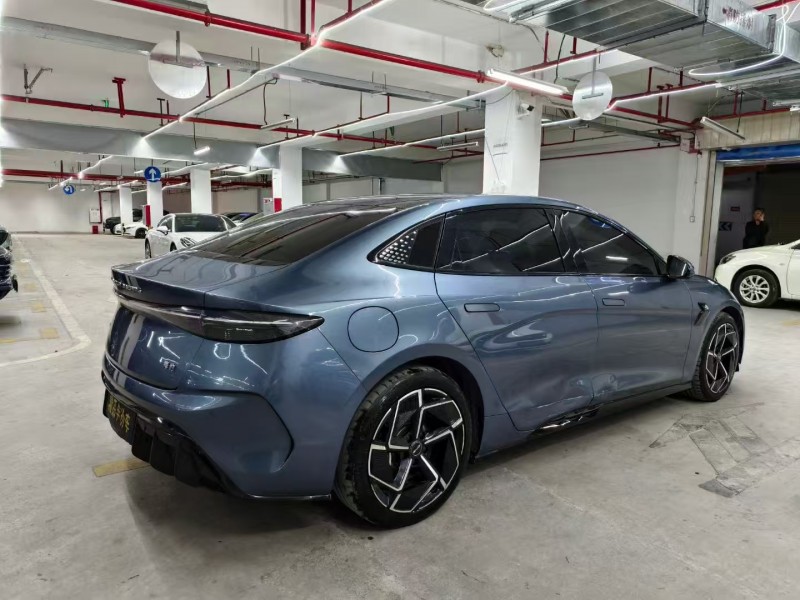 深圳22年比亚迪海豹8