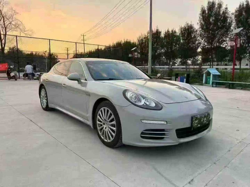 徐州15年保时捷帕拉梅拉2