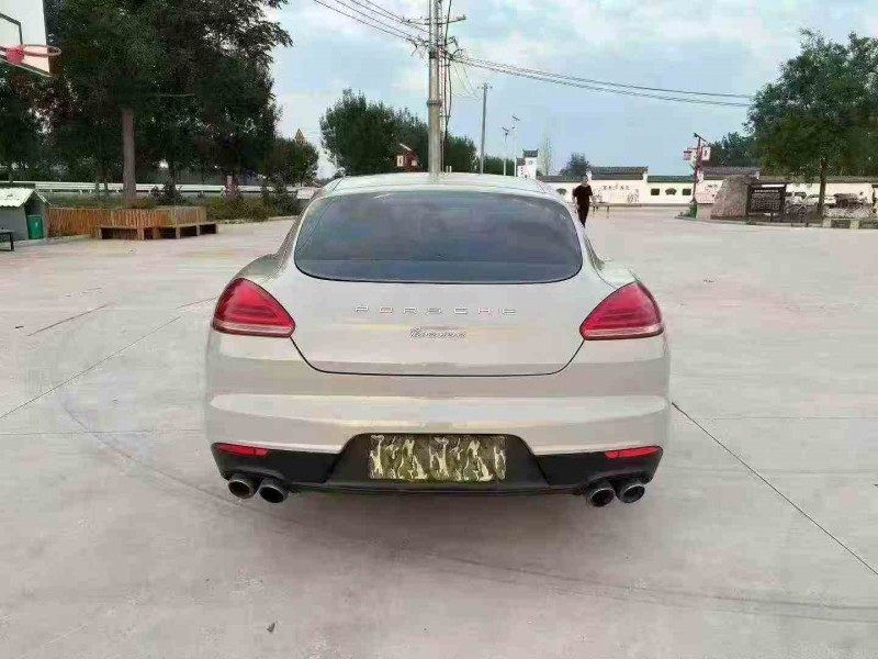 徐州15年保时捷帕拉梅拉9