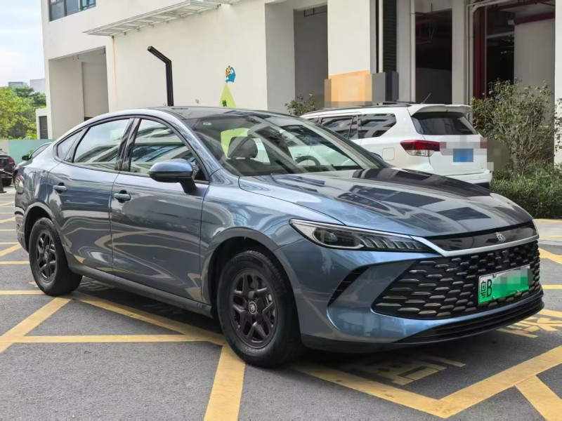 深圳25年比亚迪秦2