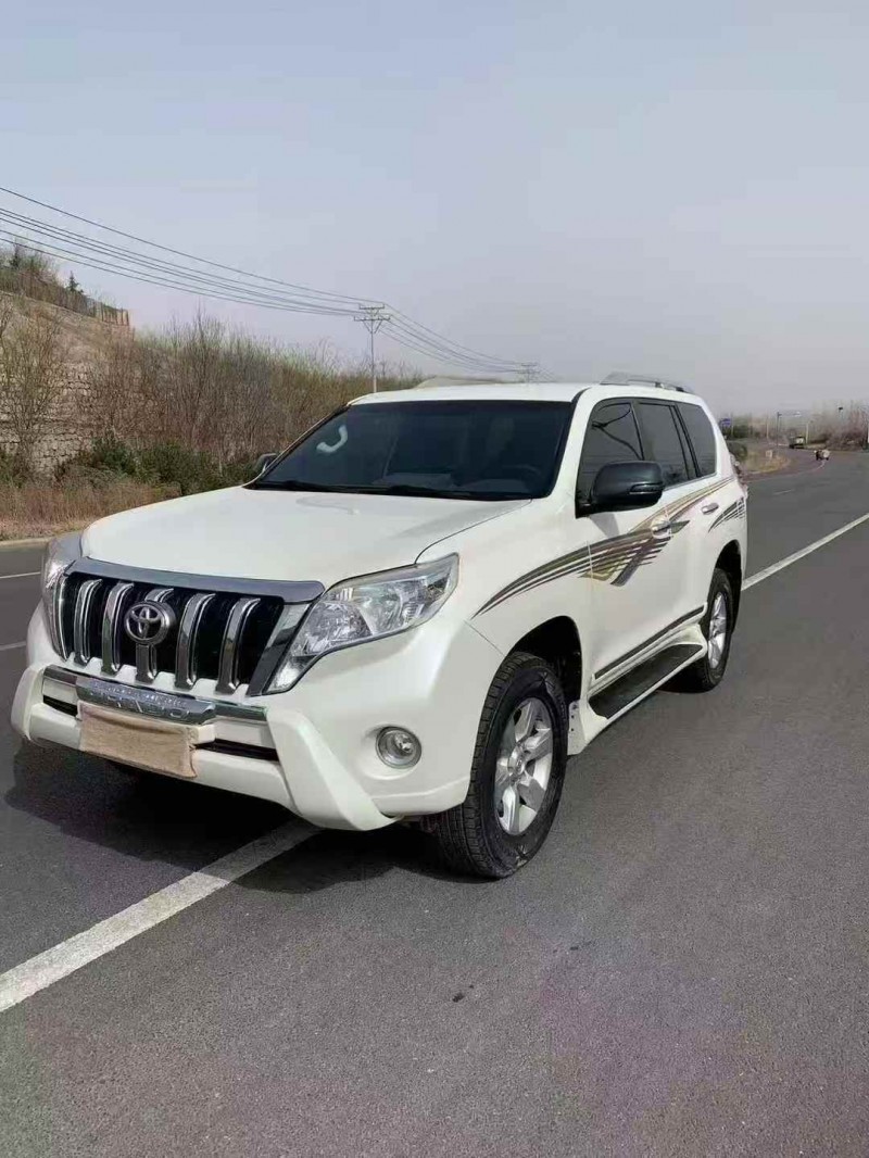 承德16年丰田普拉多3