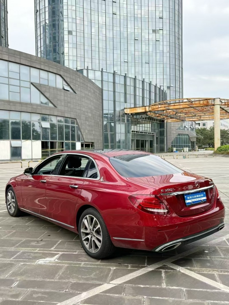 深圳18年奔驰E8