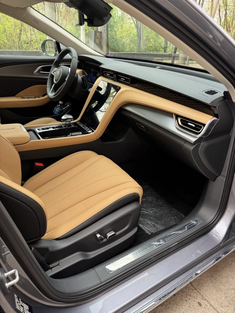 邢台23年红旗H56