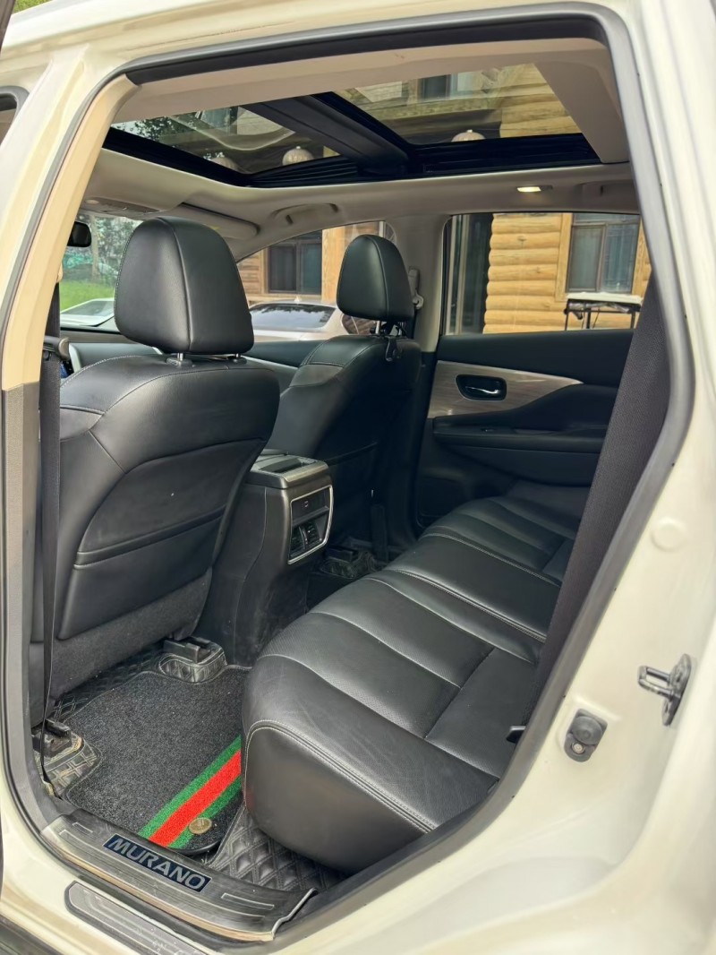 邢台20年日产楼兰7