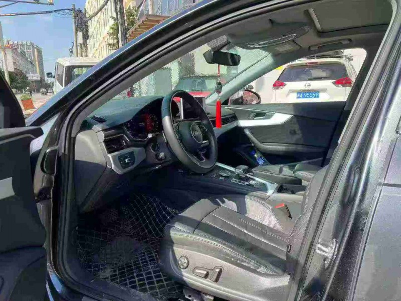 成都20年奥迪A4L4