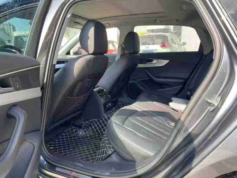 成都20年奥迪A4L5