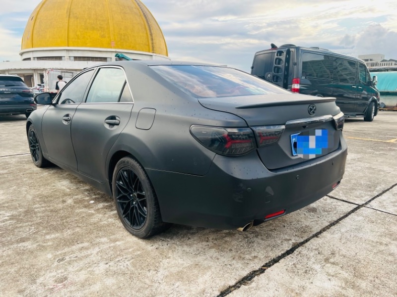 东莞12年丰田锐志6