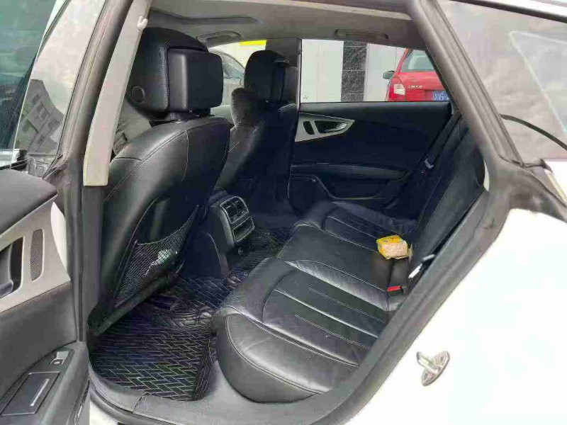 成都16年奥迪A7L5