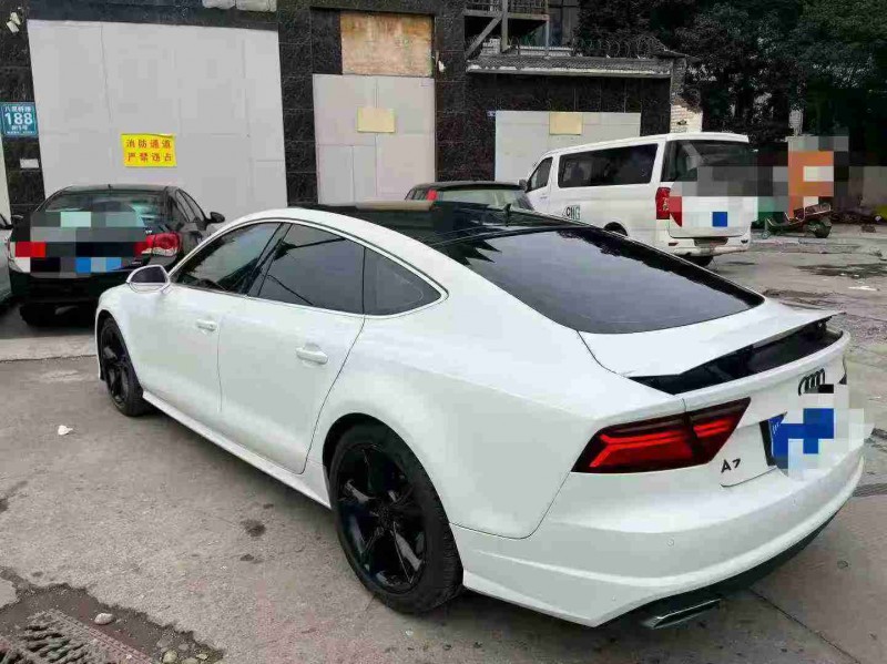 成都16年奥迪A7L7