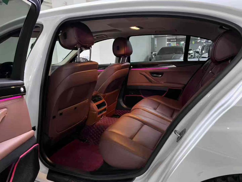 成都16年宝马5系5