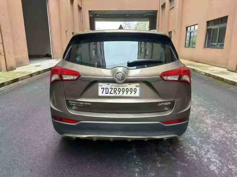 重庆18年别克昂科威8