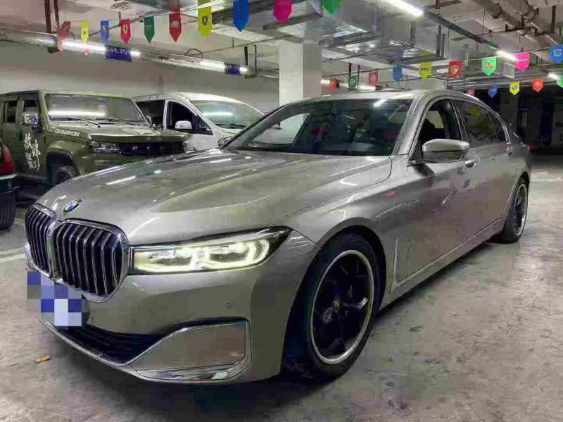 成都21年宝马7系3