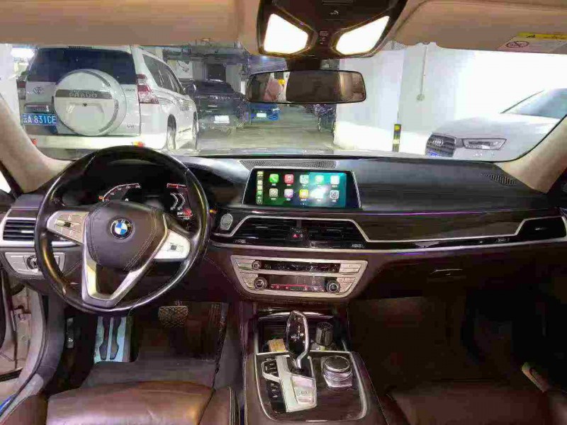 成都21年宝马7系6